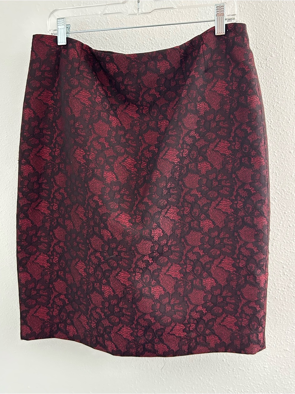 Evan Picone Burgundy and Black Floral Pencil Skirt - Picture 1 of 4